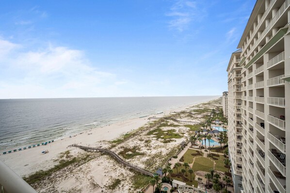 Unclassified image, 1 of 32, button