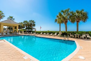 Unclassified image, 4 of 32, button