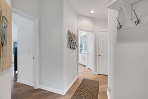 Interior - Egret Alley: Dog-Friendly, Private Pool, Perfect Sunsets (Corolla)