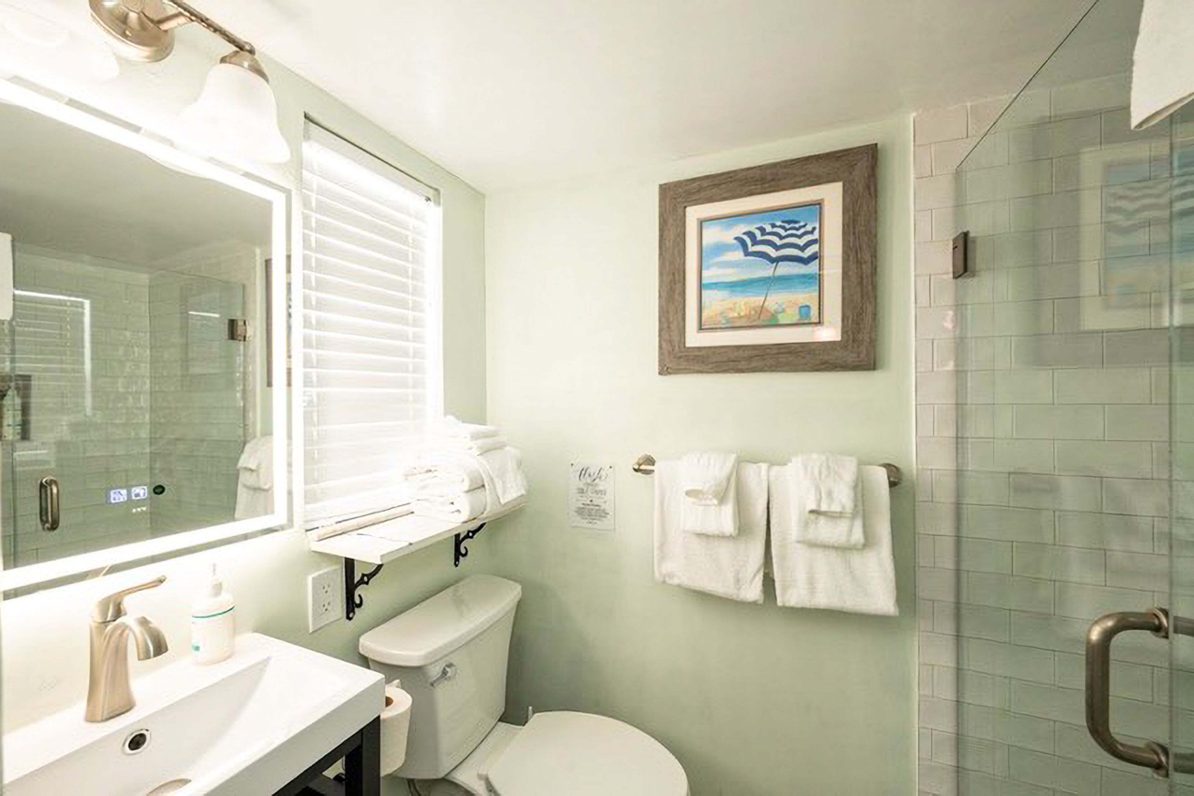 Hårføner og håndklær