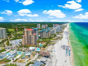 On the beach - Beach Front ~ Gulf Views ~ Spacious Balcony (Miramar Beach)