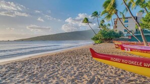 Beach - Kihei Beach #409 – Immersive Views and Tranquil Escape (Kihei, Maui)