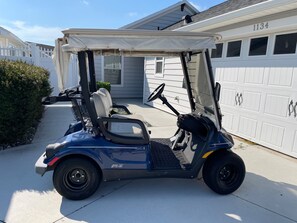 Property grounds - Walking distance to Lake Sumter Landing! Small Dog Friendly Villa w/Golf Cart (The Villages)