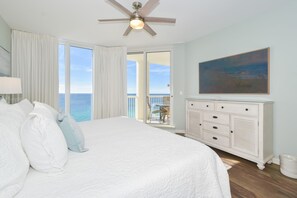 3 bedrooms, iron/ironing board, free WiFi, bed sheets - Serene Modern Beachfront Condo w/ Easy Beach Access at Silver Beach Towers! 🌊☀ (Destin)