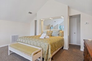 3 عدّة غرف نوم ومكواة/لوح كي وواي فاي مجانًا وملاءات أسرّة