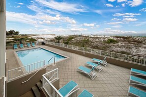 A heated pool - Gulf Dunes 106 Gulf Front condo (Okaloosa Island)