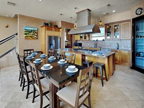 Dining - Paradise At Last | Beachfront Escape w/ Direct Beach Access (Galveston)