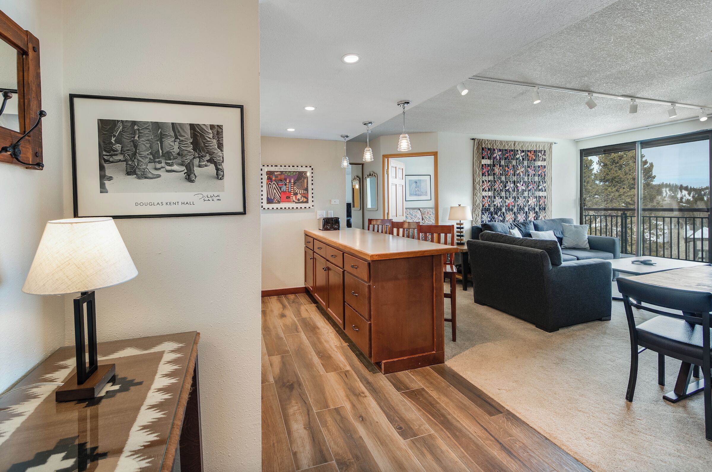 TV, fireplace, DVD player