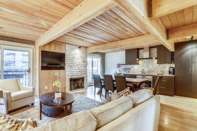 Elegant Downtown Chateau | Walk to Shop, Ski & Dine