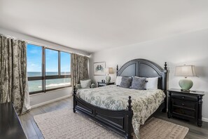 2 dormitoris, planxa i posts de planxar, wifi gratuïta i roba de llit 