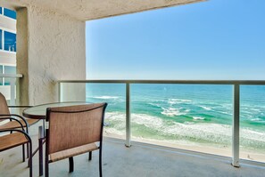 Property grounds - Golf Cart ~ Gulf Views ~ Private Balcony (Miramar Beach)