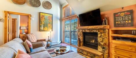 Flat-screen TV, fireplace, DVD player