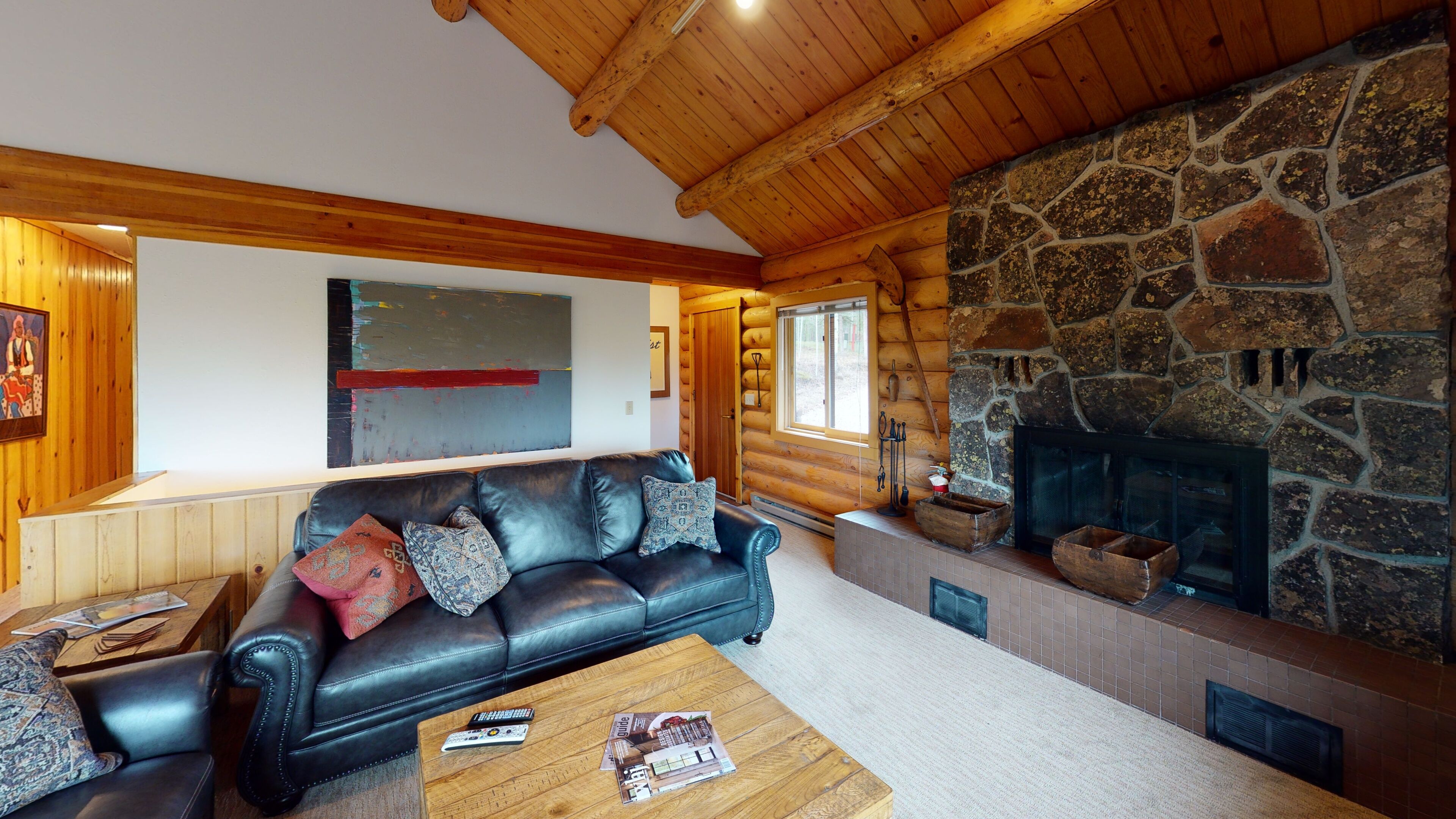 Enjoy the Privacy of a Lost Creek Cabin