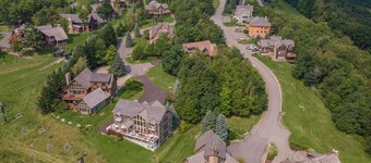 Luxury Chalet w/ Pool, Hot Tub  & Slope Access