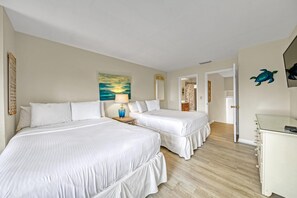2 bedrooms, iron/ironing board, free WiFi, bed sheets - Private Deck View of Bay, Golf Cart, 261 Fairways (Miramar Beach)