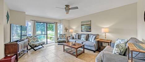 Fernseher, Stereoanlage