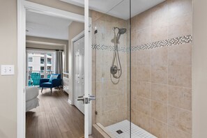 Combined shower/bathtub, hair dryer, towels - Gulf Views ~ Beachfront ~ Seasonally Heated Pool (Miramar Beach)