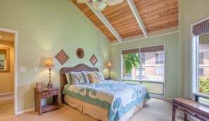 3 bedrooms, iron/ironing board, internet, bed sheets - Aloha Condos, Kanaloa at Kona, Condo 3104, Oceanfront, AC (Kailua Kona)