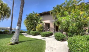 Exterior - Aloha Condos, Kanaloa at Kona, Condo 3104, Oceanfront, AC (Kailua Kona)