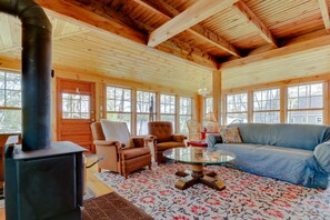 TV, DVD player, books, video library