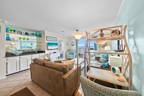 Een televisie en een dvd-speler