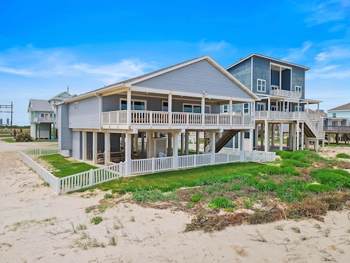 The Beach House | Beachfront w/ Beach Access + Pet-friendly