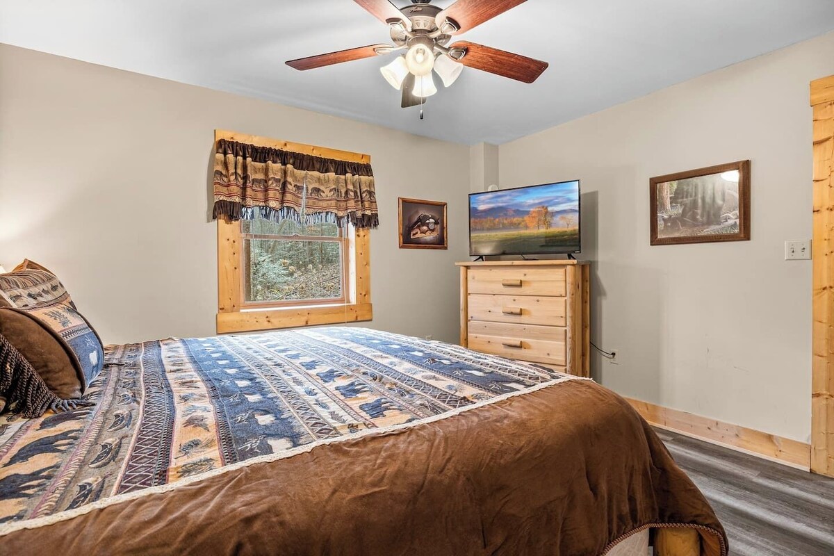 Photo 78 of Cabin Close To Downtown Gatlinburg,National park!