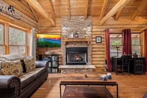 TV connectée, cheminée, baby-foot