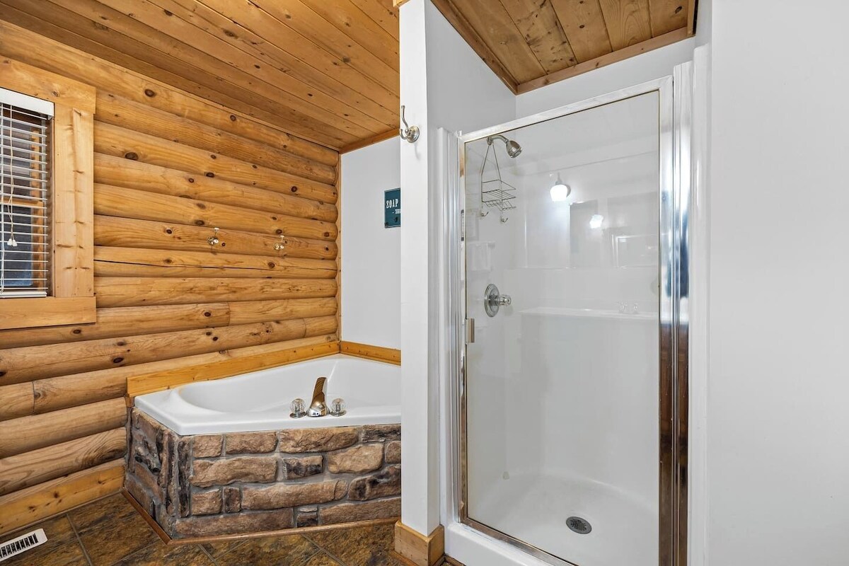 Photo 62 of Cabin Close To Downtown Gatlinburg,National park!