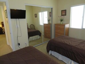 2 habitaciones, tabla de planchar con plancha y wifi gratis