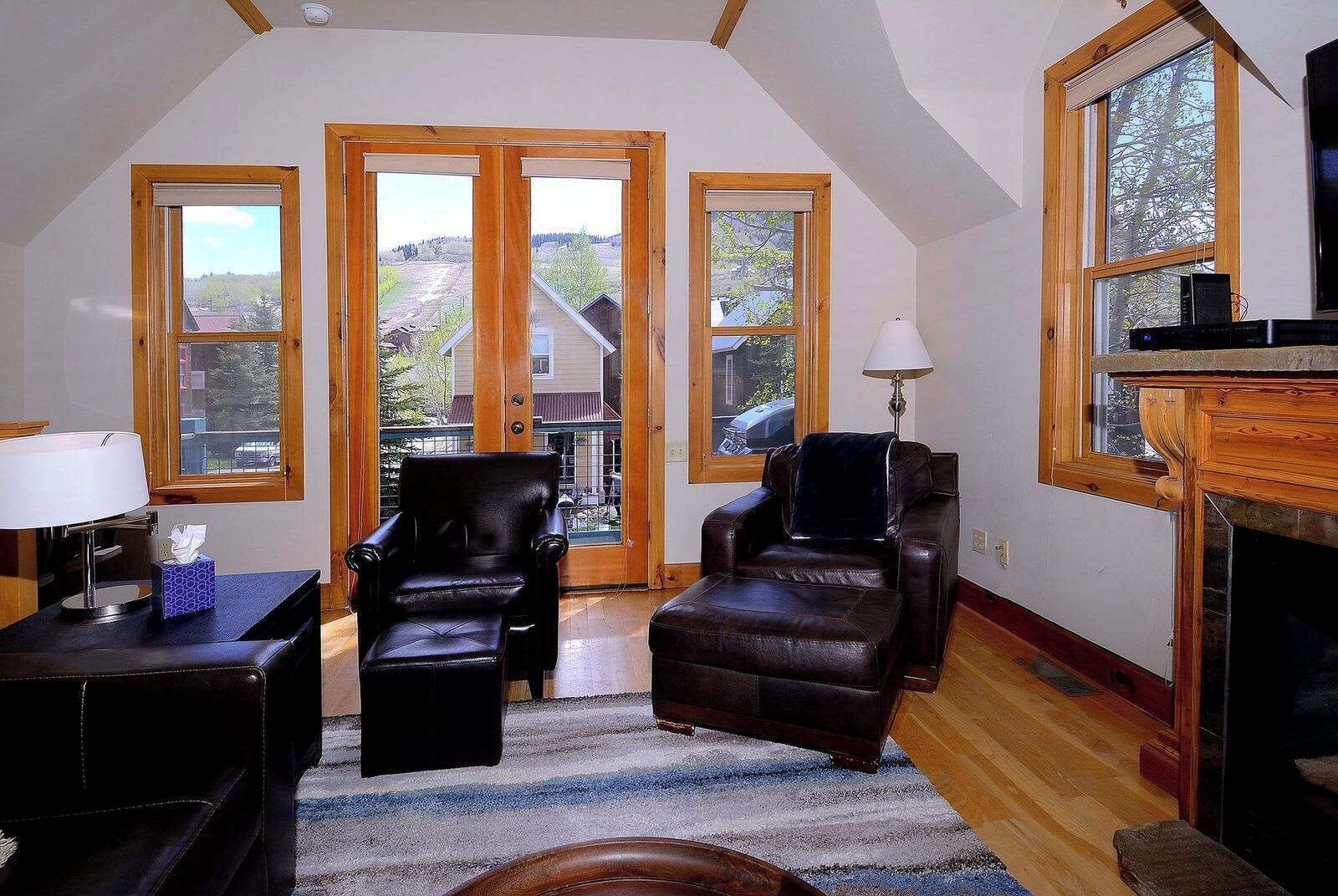 TV, fireplace, video games, offices