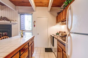 Fridge, microwave, oven, stovetop - Experience the Ultimate Ski Retreat! Modest Condo Steps from Slopes SDT6 (Breckenridge)