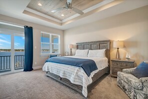 6 Schlafzimmer, Schreibtisch, kostenloses WLAN, Bettwäsche
