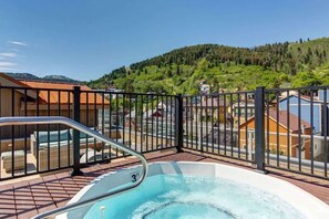 Utendørs boblebad