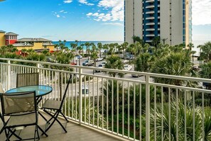 Outdoor dining - HUGE POOL LAGOON!!Sterling Shores 303 - 189766 (Destin)