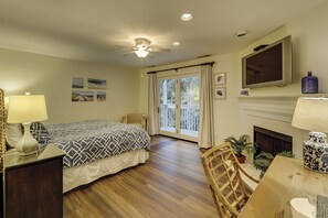 5 bedrooms, iron/ironing board, free WiFi, bed sheets - 3rd Row Ocean - Beautiful Five Bedroom Palmetto Dunes Home w/ a Private Pool! (Hilton Head Island)