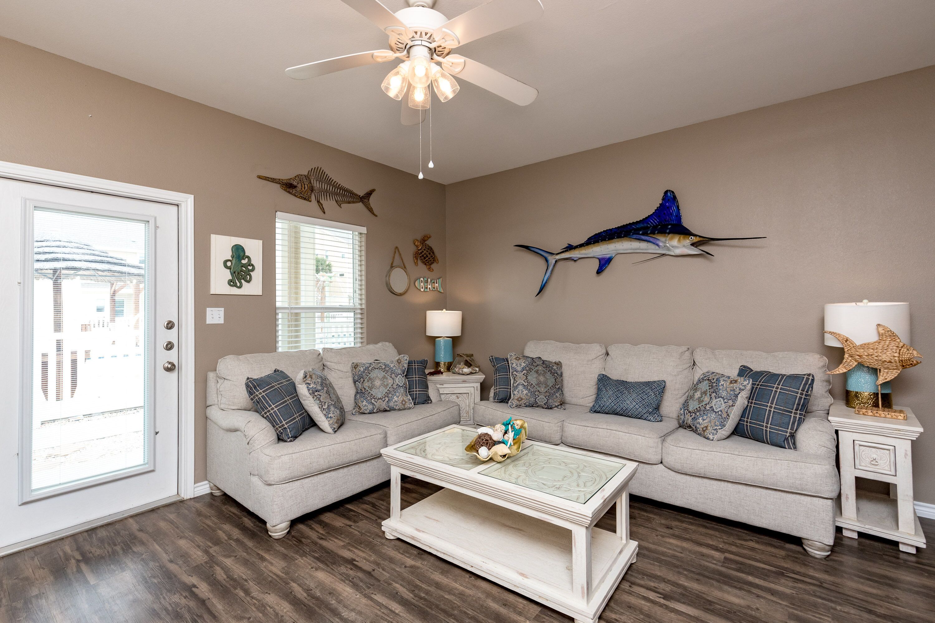 Fernseher, DVD-Player