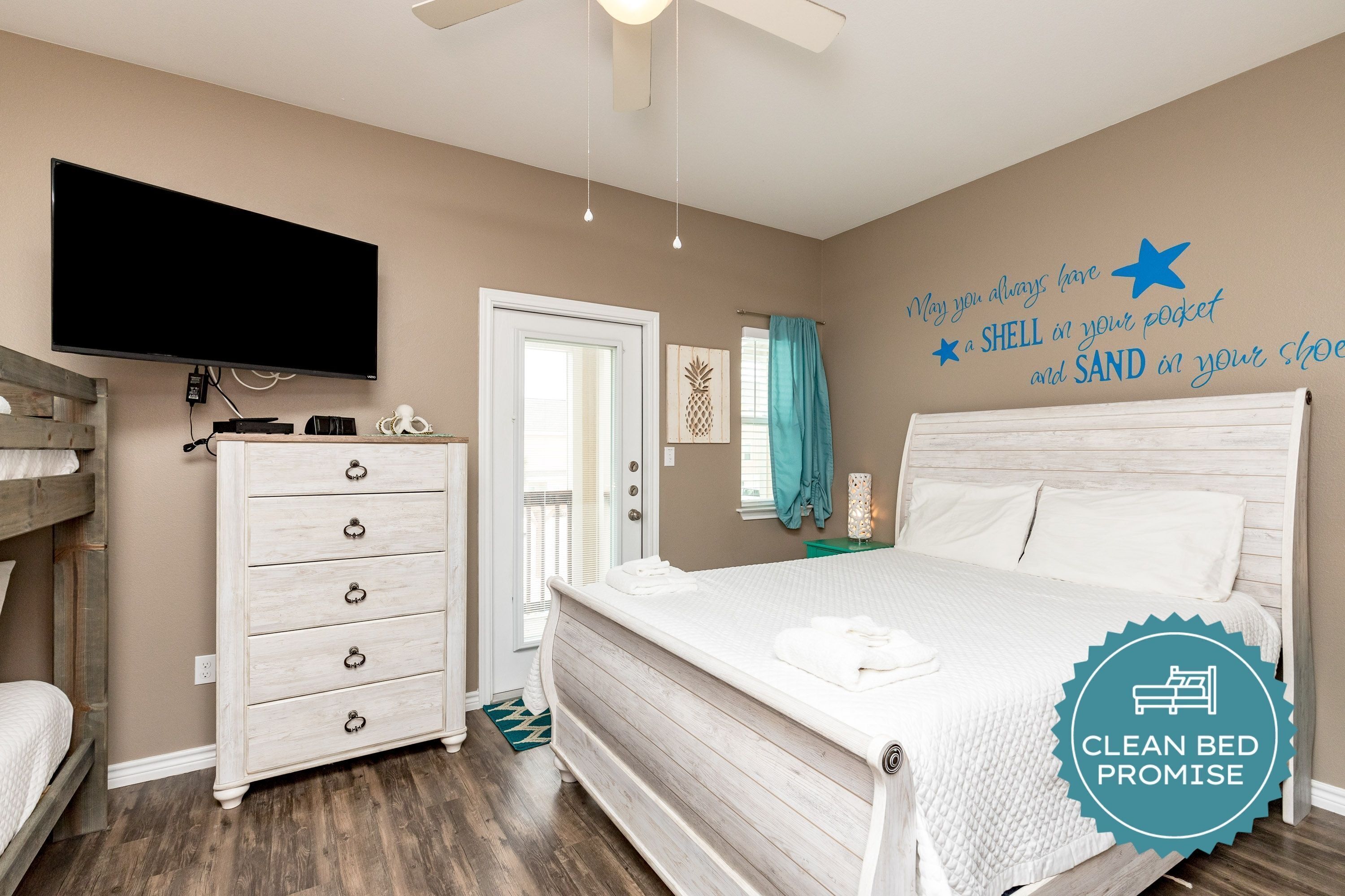 2 soverom, strykejern/-brett, wi-fi (inkludert) og sengetøy