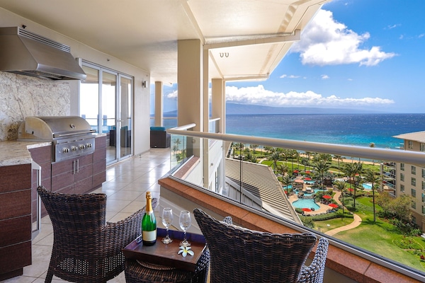 Penthouse w/ Outside Kitchen