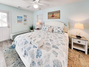 2 bedrooms, iron/ironing board, Internet, bed sheets