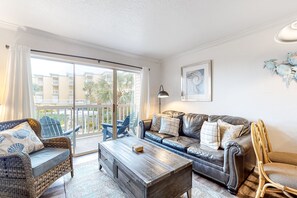 TV, caminetto, lettore DVD