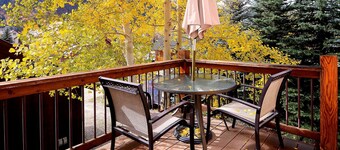 The Grand Escape - Great Duplex on Elk. Hot tub