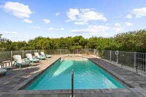 Beheizter Pool