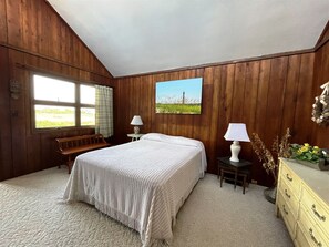 3 bedrooms, internet - Will's Hideaway Quiet, Secluded and Pet Friendly! (Hatteras)