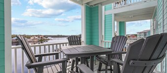 WATERFRONT, RIVERS EDGE CONDO #2C-BLDG 2 *PRIVATE DOCK and ASSIGNED BOAT SLIP!
