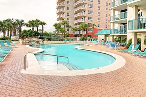 Beheizter Pool
