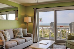 Smart TV, DVD player - 313 Breakers- 3rd Floor Oceanfront & Fully Renovated (Hilton Head Island)