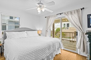 6 bedrooms, iron/ironing board, free WiFi, bed sheets