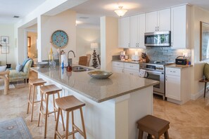 Fridge, microwave, oven, stovetop - 3 BR Siesta Key Mid-Century Oasis w/Pool (Siesta Key)