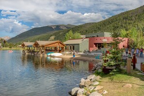 Exterior - Lakeside Village Condo w/ Great Panoramic Lake Views, Steps from Activities (Keystone)